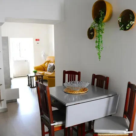 بيت للعطل Casa Andorinha *