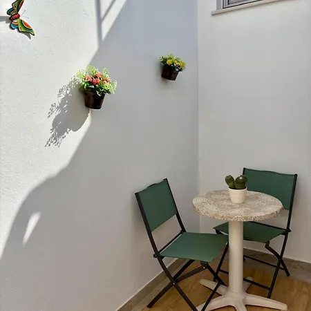 Casa Andorinha بيت للعطل تافيرا